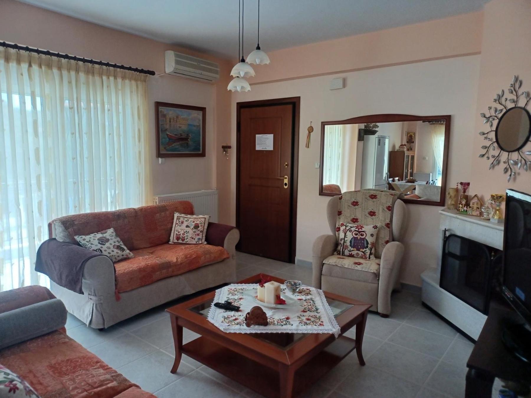 Gerakini 2Br Apt With Shared Pool ภายนอก รูปภาพ